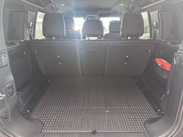 Land Rover Defender 110 D200 — photo 16