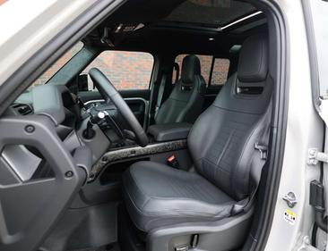 Land Rover Defender P635 — photo 25