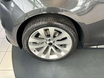 Land Rover Range Rover Sport P460e — photo 21