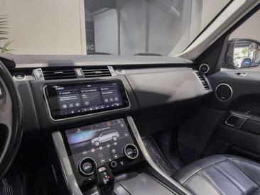 Land Rover Range Rover Sport D250 — photo 18