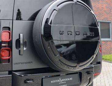 Land Rover Defender 110 P300e — photo 12
