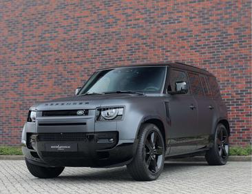 Land Rover Defender 110 P300e — photo 17