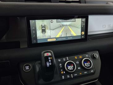 Land Rover Defender 110 D250 — photo 16