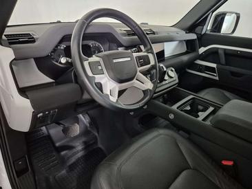 Land Rover Defender 110 D250 — photo 17