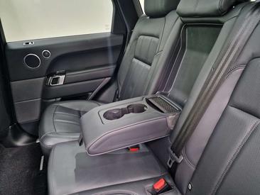 Land Rover Range Rover Sport D250 — photo 22