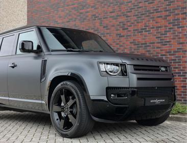 Land Rover Defender 110 P300e — photo 19