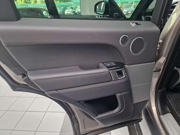 Land Rover Range Rover Sport D250 — photo 23