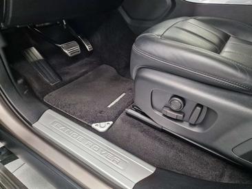 Land Rover Range Rover Sport D250 — photo 25
