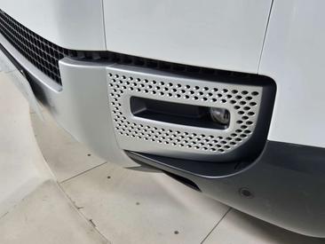 Land Rover Defender 110 D250 — photo 22