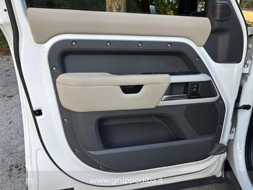 Land Rover Defender 110 D200 — photo 13