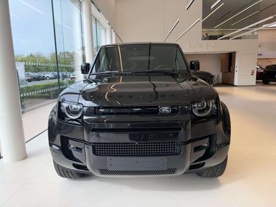 Land Rover Defender V8 P425