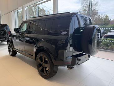 Land Rover Defender V8 P425 — photo 7