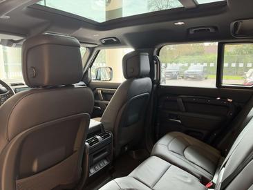 Land Rover Defender V8 P425 — photo 12
