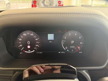 Land Rover Defender V8 P425 — photo 17
