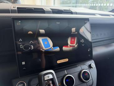 Land Rover Defender V8 P425 — photo 19
