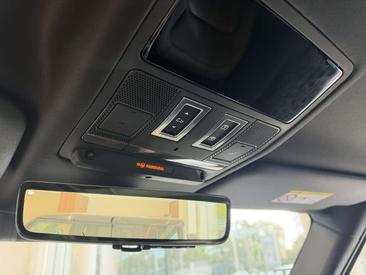 Land Rover Defender V8 P425 — photo 22