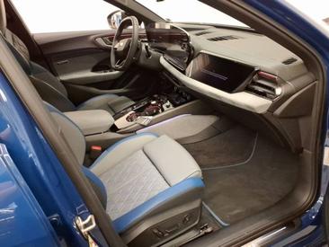 Audi S 5 Avant TFSI — photo 11