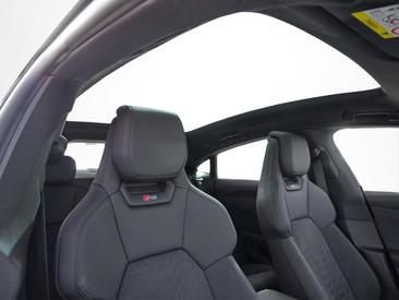 Audi E-tron GT Berline RS E-tron GT 440 KW — photo 10