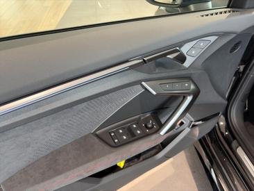 Audi RS3 Berline TFSI Quattro S Tronic — photo 12