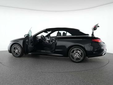 Mercedes CLE Cabriolet 200 — photo 14