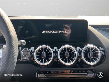 Mercedes GLA 35 4MATIC — photo 11