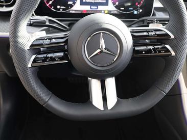 Mercedes CLE Cabriolet 200 — photo 15