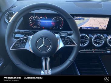 Mercedes GLA 220 D — photo 17