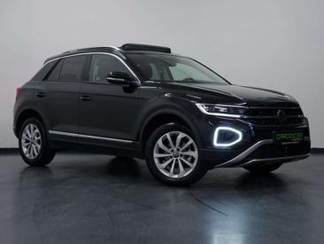 Volkswagen T-Roc 1.5 TSI — photo 9