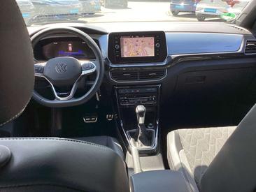 Volkswagen T-CROSS 1.5 TSI — photo 10