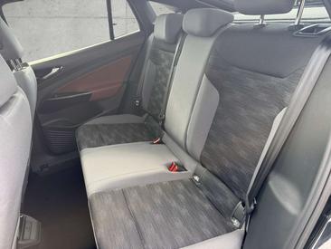 Volkswagen ID.5 Coupé SUV Pro Performance — photo 13