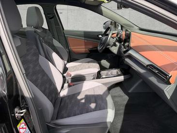 Volkswagen ID.5 Coupé SUV Pro Performance — photo 15