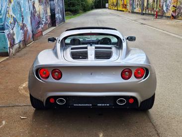 Lotus Elise Roadster — photo 7