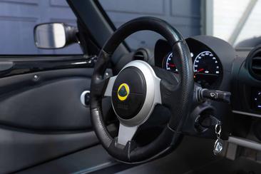 Lotus Elise Roadster S — photo 14