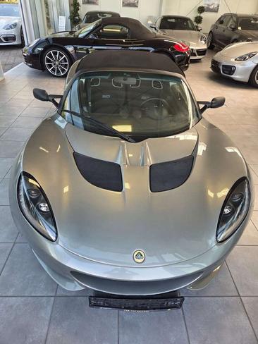 Lotus Elise Roadster S — photo 13