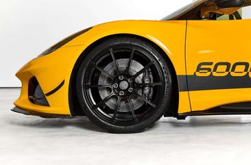 Lotus Emira V6 — photo 2