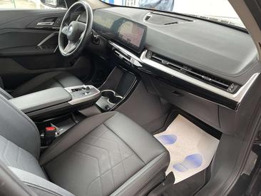 BMW IX1 XDrive30 — photo 9