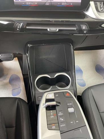 BMW IX1 XDrive30 — photo 18