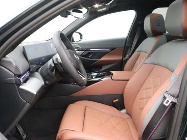 BMW Série 5 Touring 530e 2026 Vert — photo 5