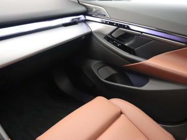 BMW Série 5 Touring 530e 2026 Vert — photo 15