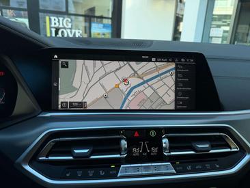 BMW X5 XDrive40i — photo 9