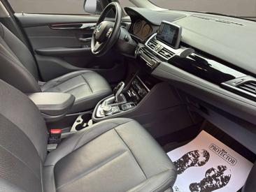 BMW Série 2 Gran Coupé 218d — photo 12
