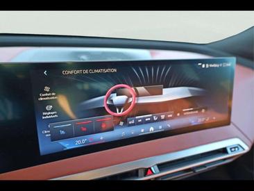 BMW IX XDrive60 — photo 16