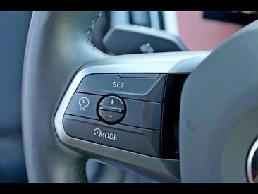 BMW IX XDrive60 — photo 18