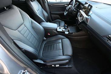 BMW iX3 — photo 5