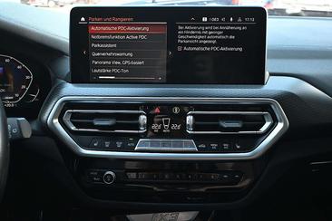BMW iX3 — photo 28