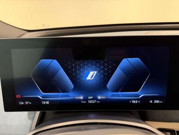 BMW IX XDrive40 — photo 12