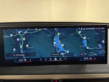 BMW IX XDrive40 — photo 13