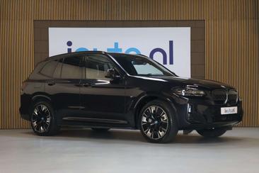BMW iX3 — photo 2