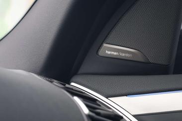 BMW iX3 — photo 14