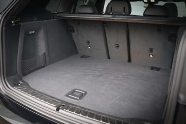BMW iX3 — photo 38